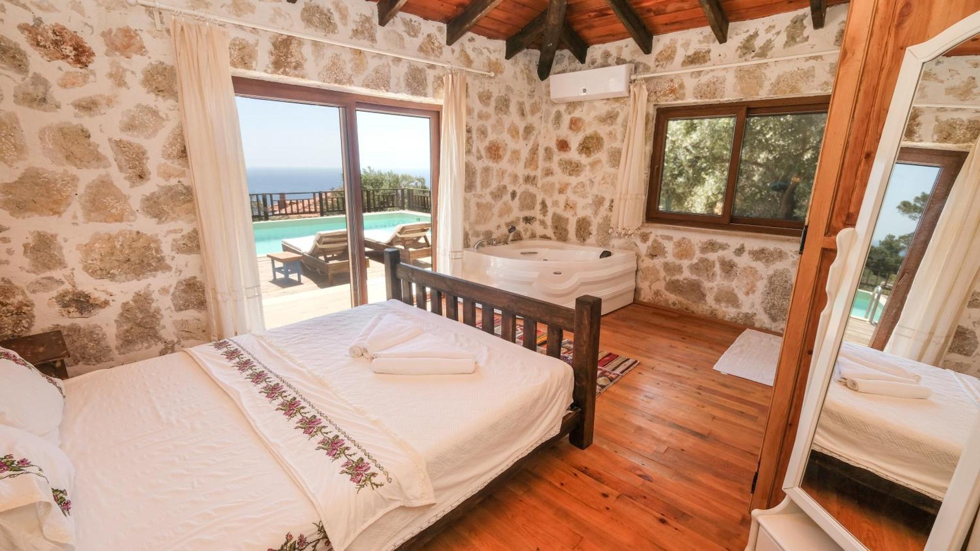 パタラ Likya House - Deniz Ve Doga Manzarali, Havuzluヴィラ エクステリア 写真